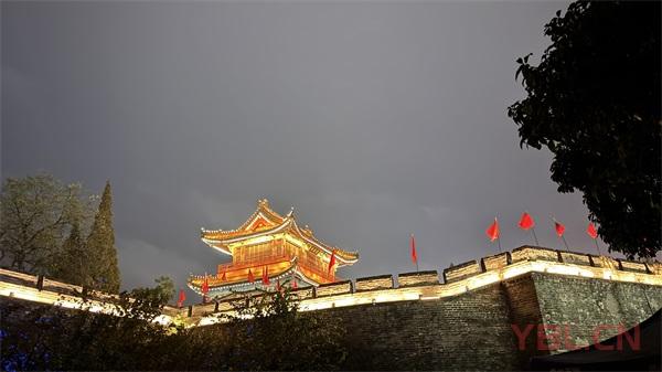 夜游襄陽(yáng)古城